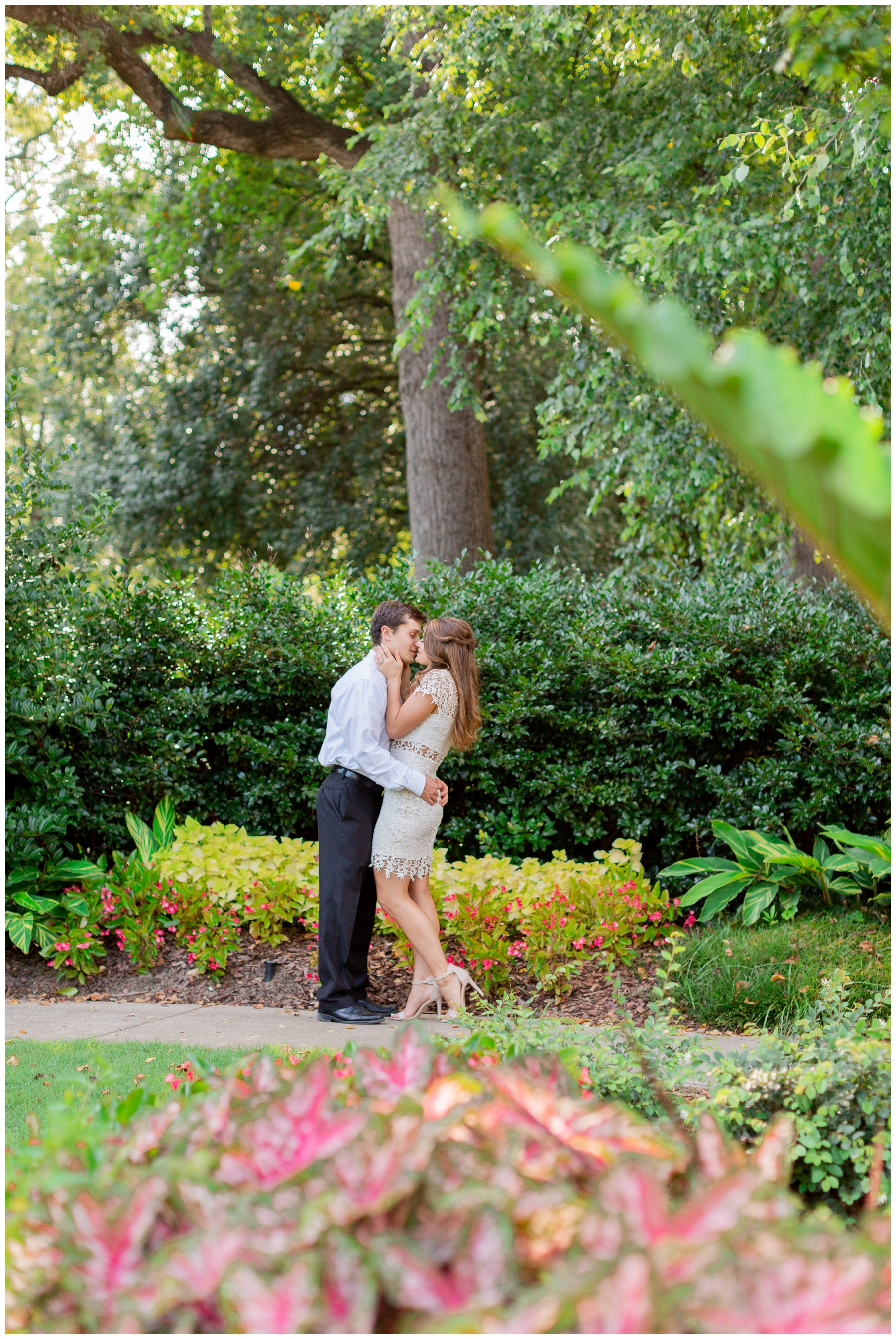 Atlanta_Georgia_Wedding_Photographer_Beautiful_Classy_Engagements_Piedmont Park